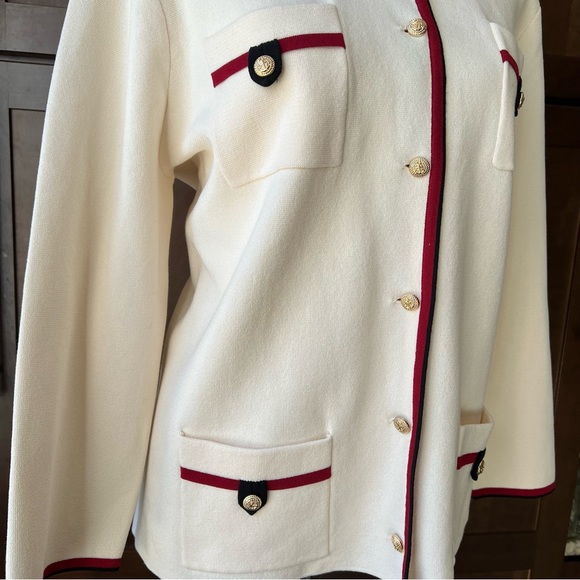 Anne Klein Ivory Knit Red Trim 4 Pockets Cardigan Embossed Gold Anchor Button XL - Picture 10 of 17